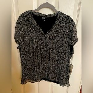 NWT Black pattern Short Sleeve Top by Jones of New York